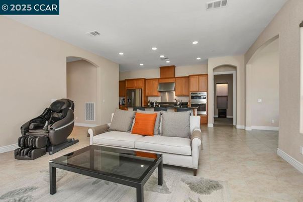 Interior, Kitchen, Living room, Recessed Lighting, Stainless Steel Appliances