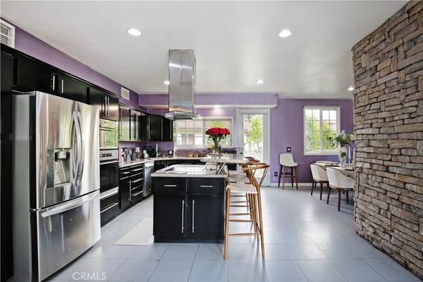 Dining room, Interior, Kitchen, Pendant Lights, Recessed Lighting, Stainless Steel Appliances, Stone Walls