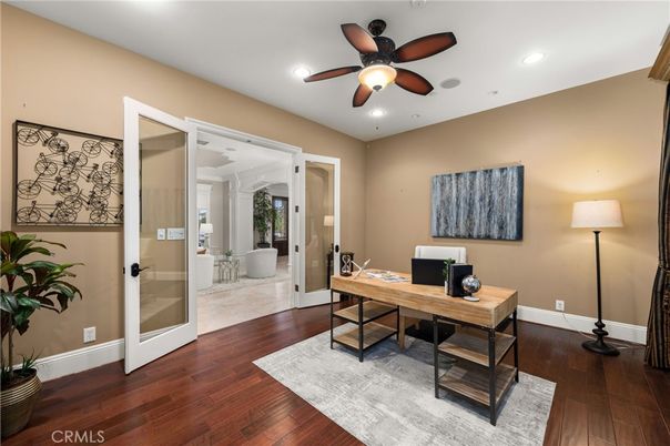 Home Office, Interior, Recessed Lighting, Wood Texture Flooring