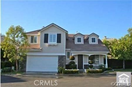 Attached, Exterior, Facade, American Craftsman