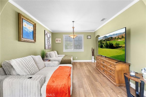 Interior, Pendant Lights, Wood Texture Flooring
