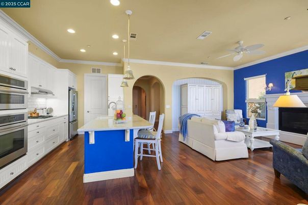 Interior, Kitchen, Living room, Pendant Lights, Recessed Lighting, Stainless Steel Appliances, Wood Texture Flooring