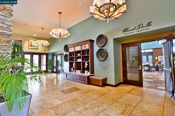 Chandelier, Dining room, Interior, Pendant Lights, Recessed Lighting
