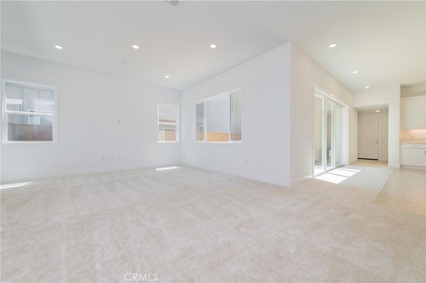 Empty room, Interior, Recessed Lighting