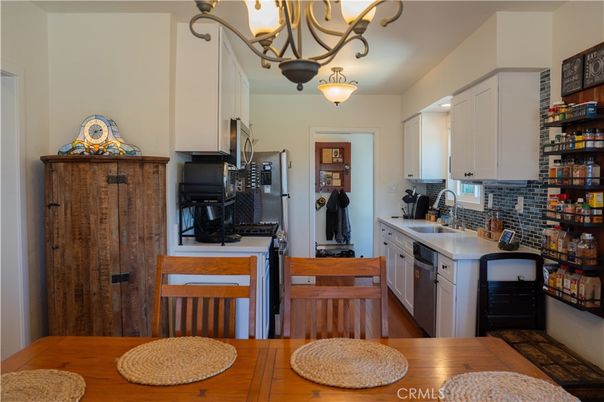 Chandelier, Dining room, Interior, Kitchen