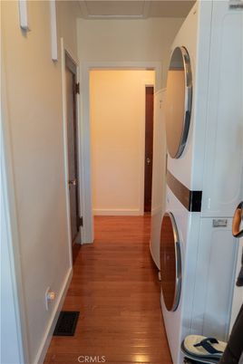 Interior, Utility Closets, Washer, Wood Texture Flooring