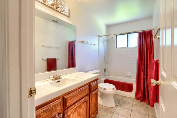 Bathroom, Interior, Tile Countertops