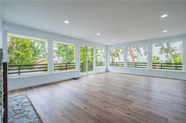 Empty room, Interior, Recessed Lighting, Wood Texture Flooring
