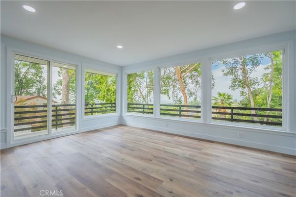 Empty room, Interior, Recessed Lighting, Sun Room, Wood Texture Flooring