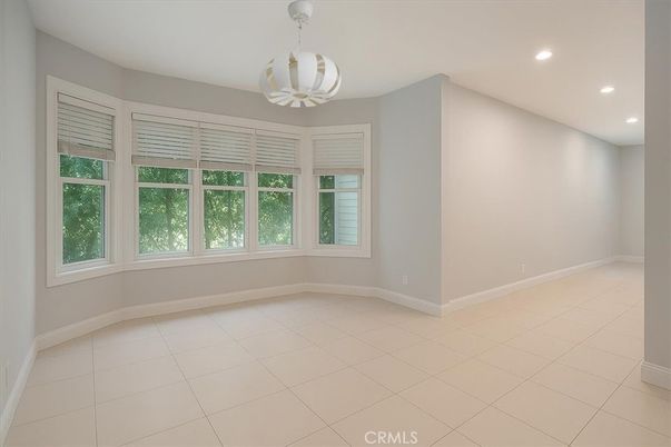 Empty room, Interior, Pendant Lights, Recessed Lighting