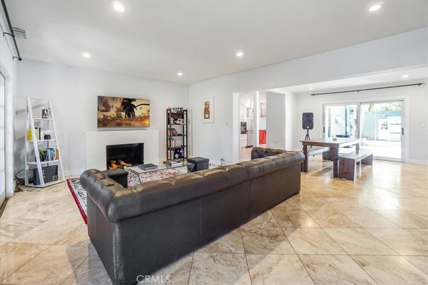 Fireplace, Interior, Living room, Recessed Lighting