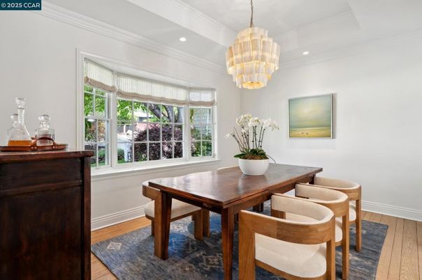 Chandelier, Dining room, Interior, Recessed Lighting, Wood Texture Flooring