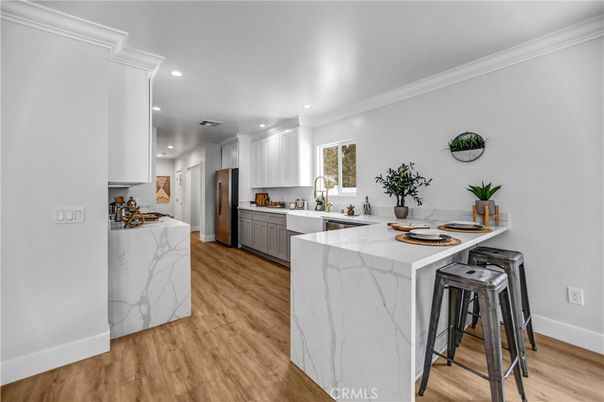 Interior, Kitchen, Recessed Lighting, Wood Texture Flooring