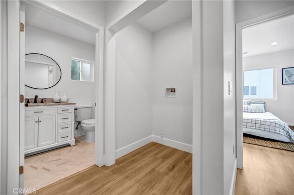 Bathroom, Bedroom, Interior, Recessed Lighting, Wood Texture Flooring