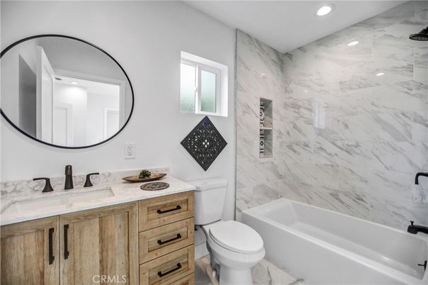 Bathroom, Interior, Marble Walls, Recessed Lighting