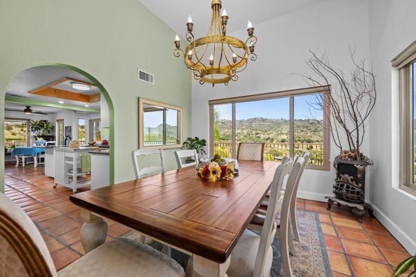 Chandelier, Dining room, Interior