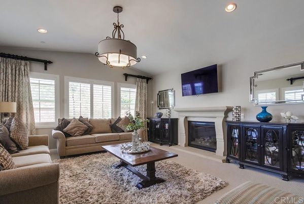 Chandelier, Fireplace, Interior, Living room, Recessed Lighting