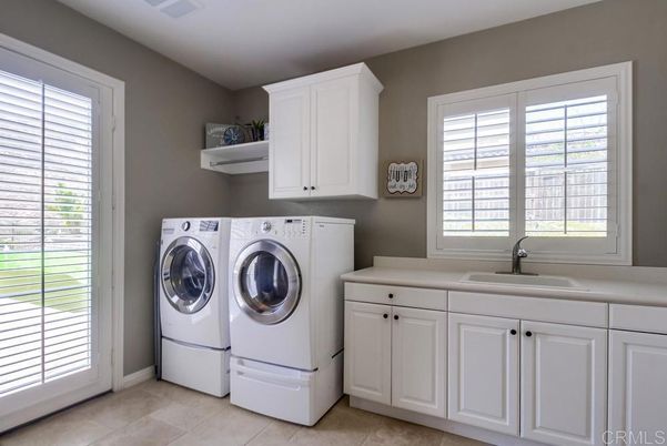 Interior, Washer
