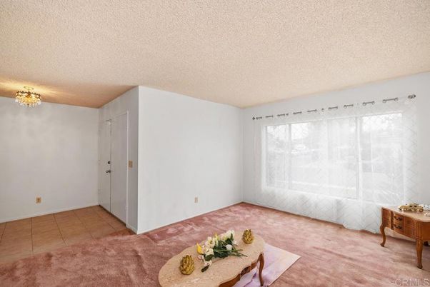 Chandelier, Empty room, Interior
