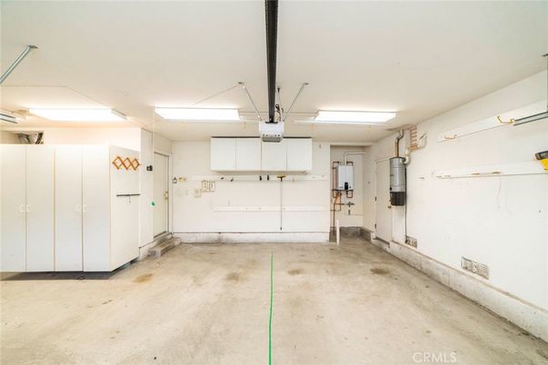 Garage, Interior