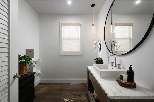 Bathroom, Interior, Pendant Lights, Recessed Lighting, Wood Texture Flooring