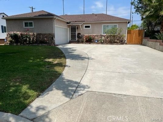 Attached, Backyard, Exterior, Facade, Ranch