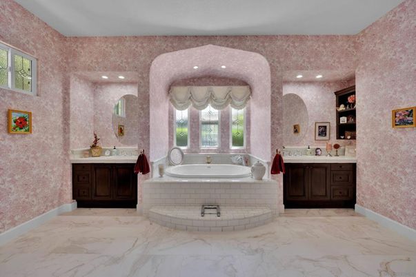 Bathroom, Dual Sink Vanities, Interior, Marble, Recessed Lighting