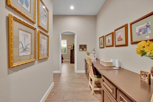 Home Office, Interior, Recessed Lighting, Wood Texture Flooring
