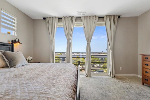Bedroom, Interior, Water