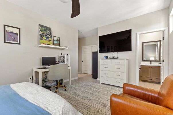 Bedroom, Home Office, Interior