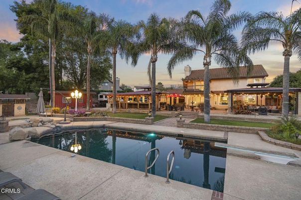 Exterior, Pool