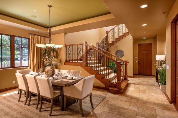 Dining room, Interior, Pendant Lights, Recessed Lighting