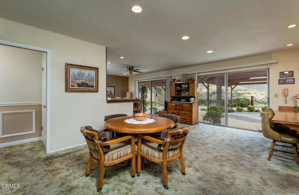 Dining room, Interior, Recessed Lighting