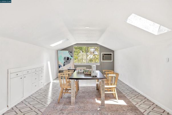 Dining room, Interior, Recessed Lighting