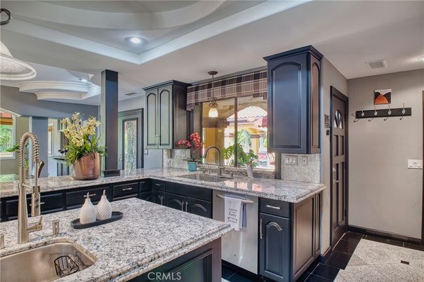 Interior, Kitchen, Pendant Lights, Recessed Lighting