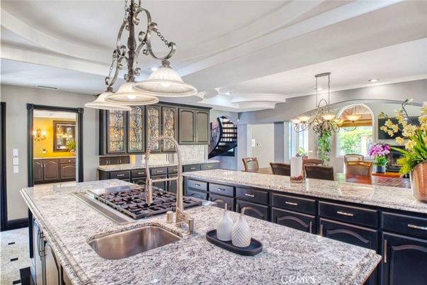 Chandelier, Dining room, Interior, Kitchen, Recessed Lighting