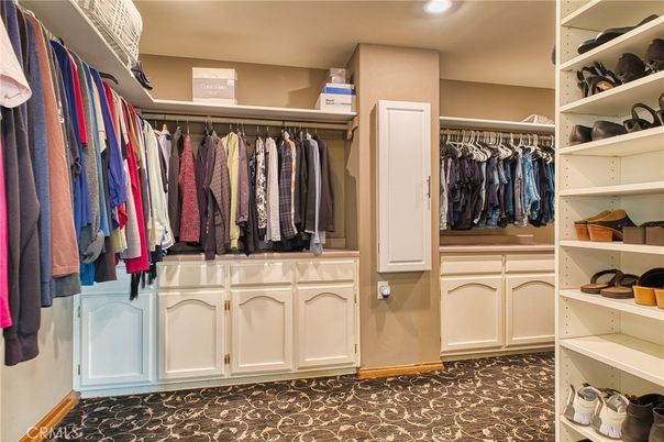 Interior, Recessed Lighting, Walk-in Closets