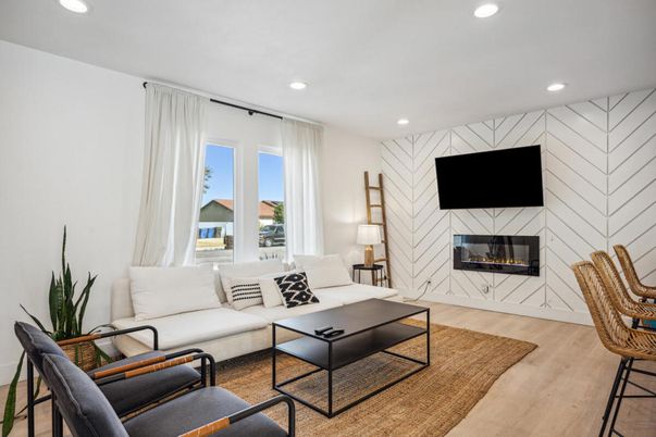Fireplace, Interior, Living room, Recessed Lighting, Wood Texture Flooring