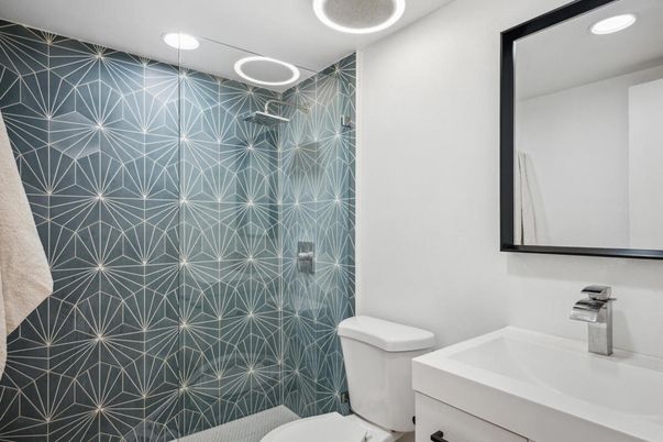 Bathroom, Interior, Recessed Lighting