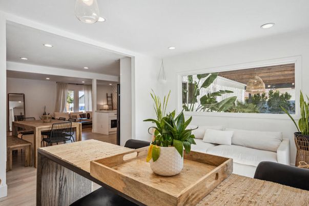Dining room, Interior, Living room, Pendant Lights, Recessed Lighting, Wood Texture Flooring