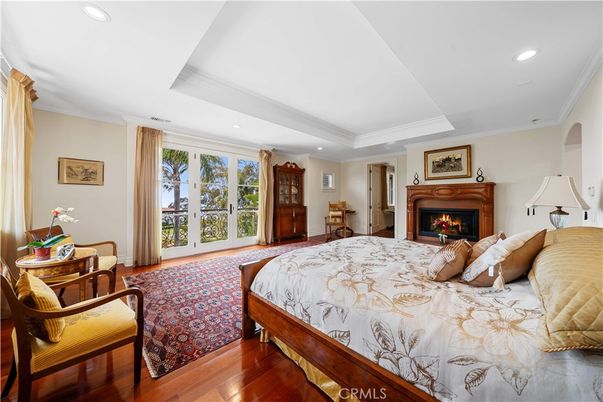 Bedroom, Fireplace, Interior, Recessed Lighting, Wood Texture Flooring