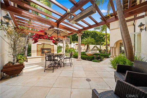 Exterior, Fireplace