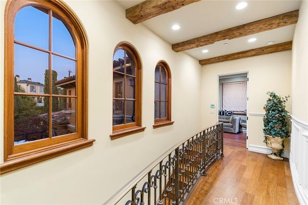 Interior, Recessed Lighting, Wooden Beams, Wood Texture Flooring