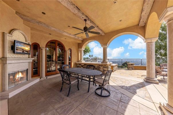 Exterior, Fireplace