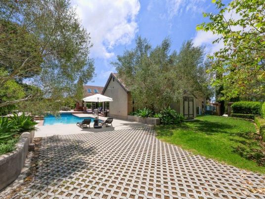 Backyard, Exterior, Pool