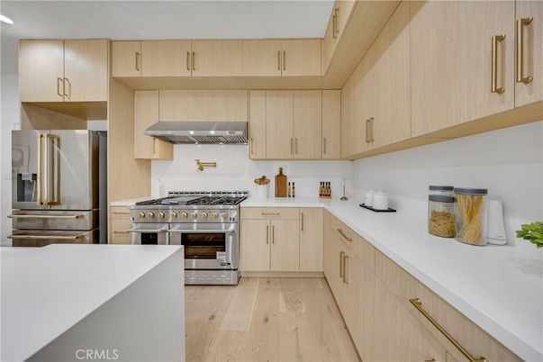 Interior, Kitchen, Stainless Steel Appliances, Wood Texture Flooring