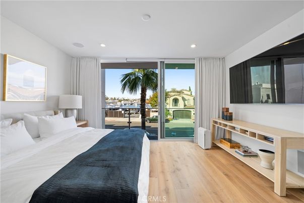 Bedroom, Interior, Recessed Lighting, Water, Wood Texture Flooring