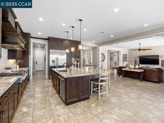 Interior, Kitchen, Living room, Pendant Lights, Recessed Lighting