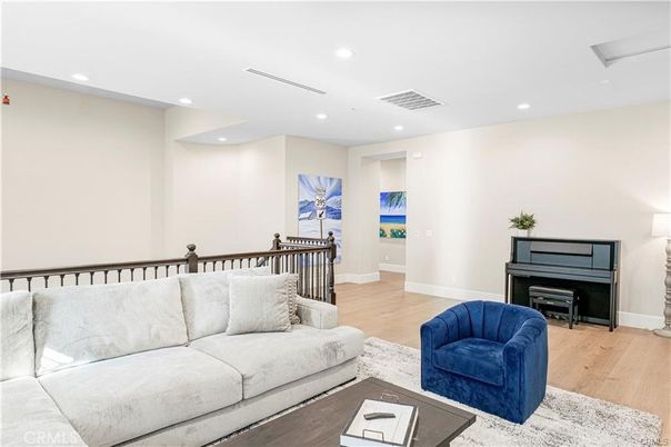 Interior, Living room, Piano, Recessed Lighting, Wood Texture Flooring