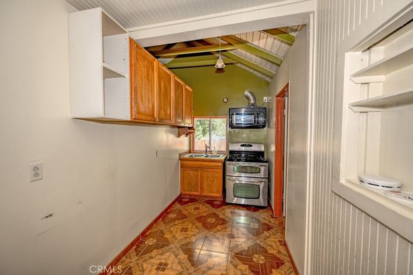 Interior, Kitchen, Stainless Steel Appliances